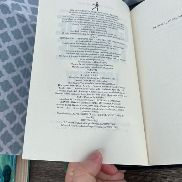 Charlie Thorne and the Lost City by Stuart Gibbs Hardcover Book Pre-Loved - Picture 4 of 7